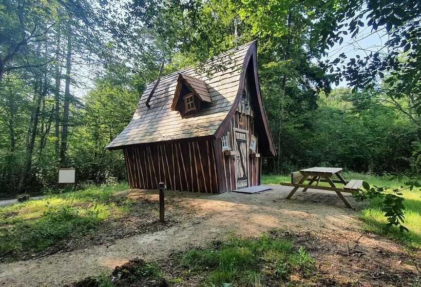 منزل غرفة نوم واحدة, Chateau De Razay