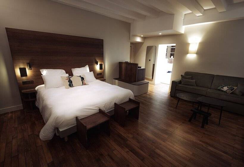 غرفة قياسية, Chateau De Razay