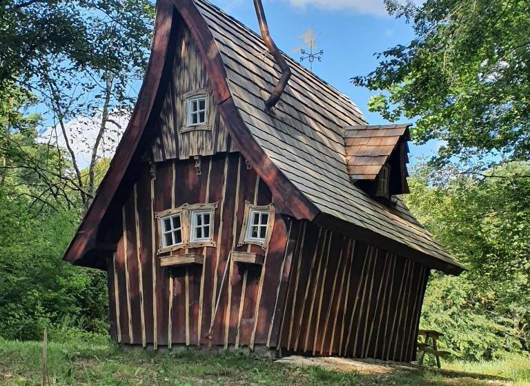 منزل غرفة نوم واحدة, Chateau De Razay