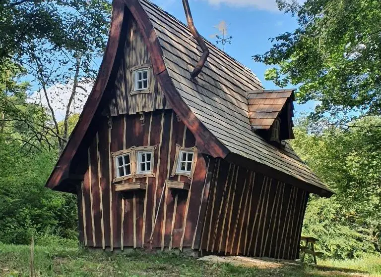 １ベッドルームハウス, Chateau De Razay