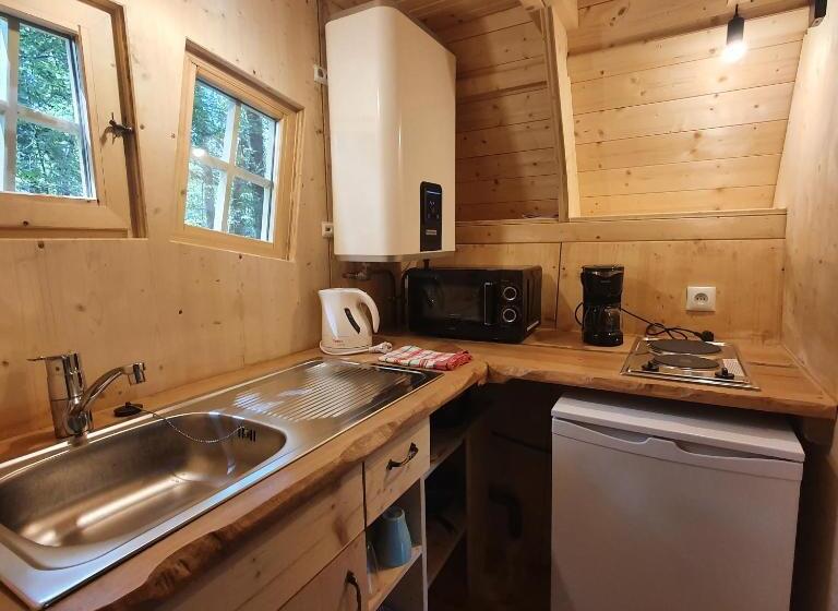 منزل غرفة نوم واحدة, Chateau De Razay