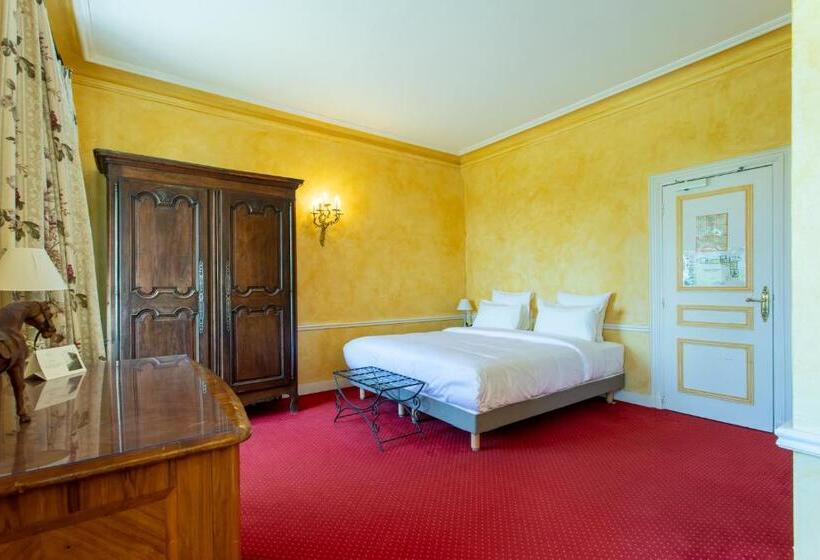 غرفة قياسية, Chateau De Razay