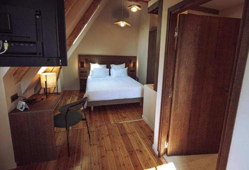 غرفة ديلوكس, Chateau De Razay