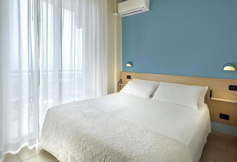 Классический Номер Вид на Море, Constellation