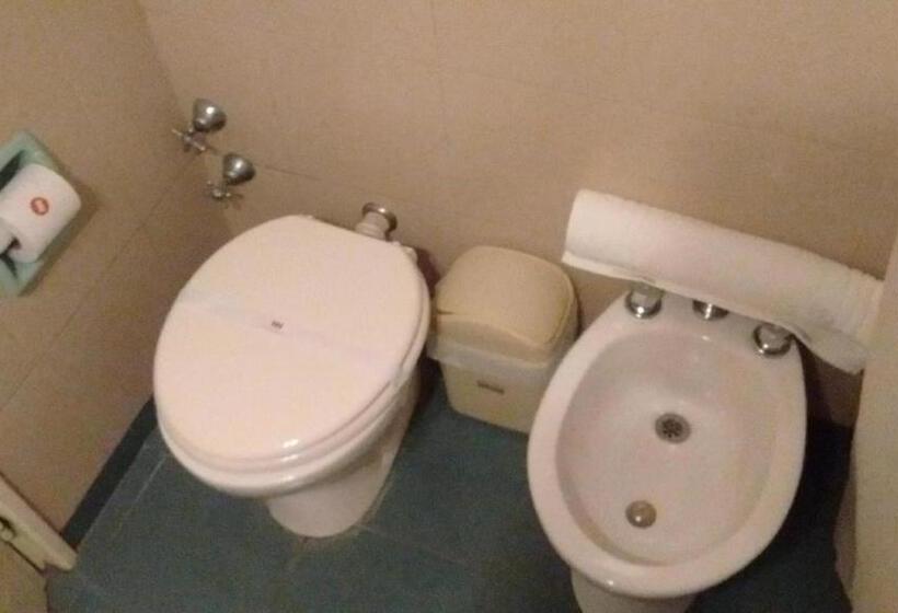 트리플 클래식 룸, Hernandarias