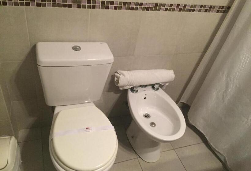 트리플 클래식 룸, Hernandarias