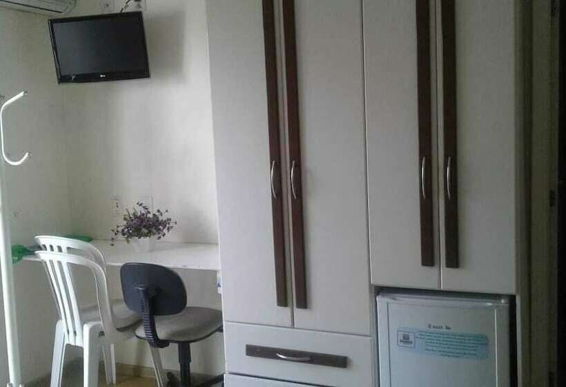 חדר סטנדרט, Kirst