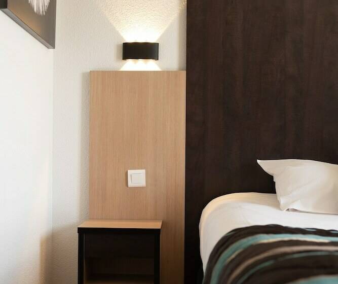 スタンダードルーム, Brit Hotel Confort La Tour Blanche