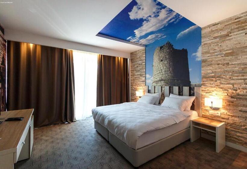 اتاق استاندارد با بالکن, Nar