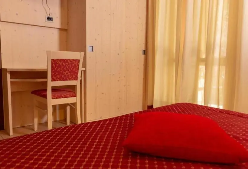 Standard Kolmen Hengen Huone, Residence Sirenella