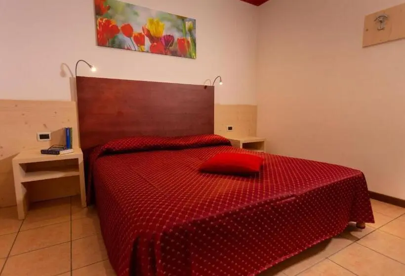 Standard Kolmen Hengen Huone, Residence Sirenella
