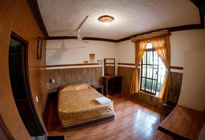 اتاق استاندارد, & Suites Posada Molina