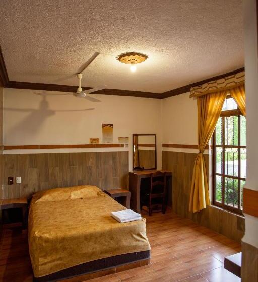 اتاق استاندارد, & Suites Posada Molina