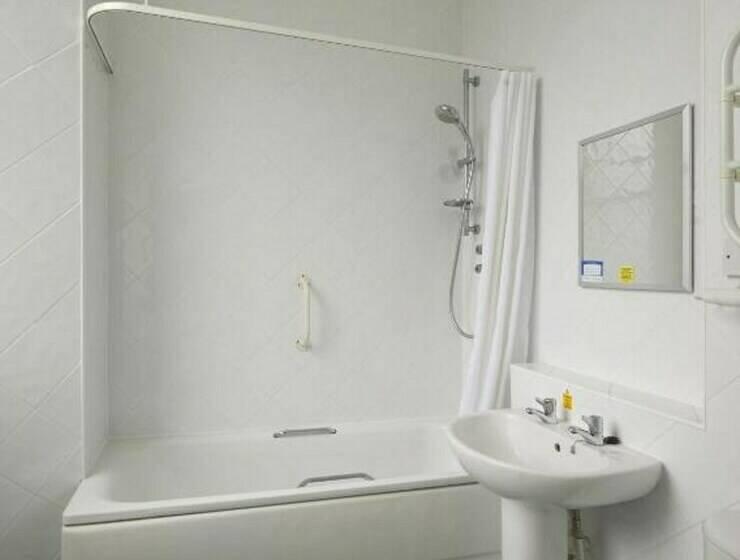 Номер Стандарт, The Caledonian Torbay