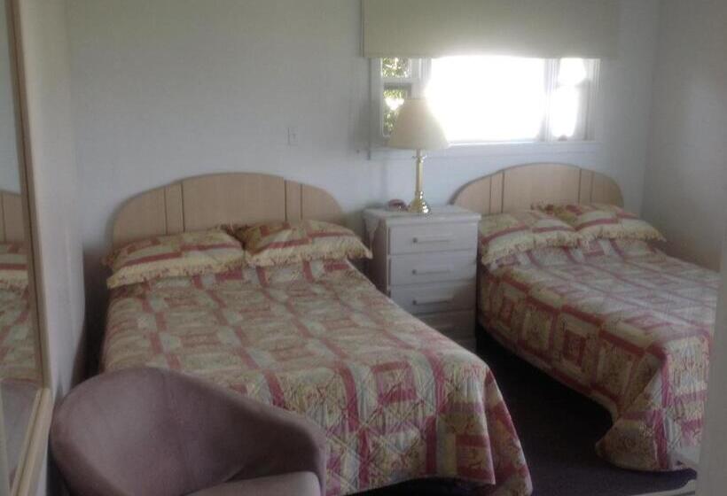 Номер Стандарт с Балконом, Hôtel Motel Rocher Percé