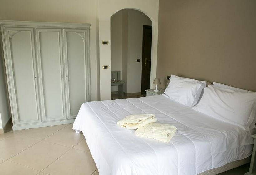 Четырехместный Номер Стандарт, Resort Santangelo & Spa