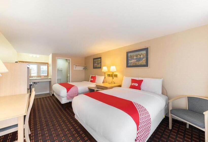 חדר משפחתי, OYO Starlite Seneca Falls