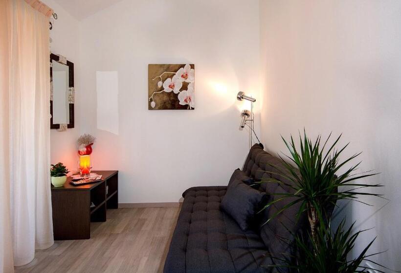 Полулюкс Вид на Сад, Arte Casa