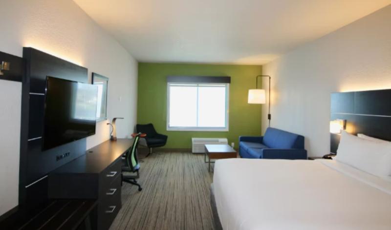 سوئیت برای معلولان, Holiday Inn Express & Suites   Kirksville   University Area, An Ihg