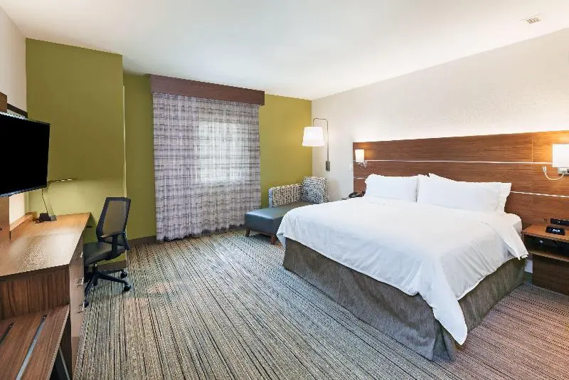 Standard-huone King-vuode, Holiday Inn Express & Suites Lenexa Overland Park Area, An Ihg