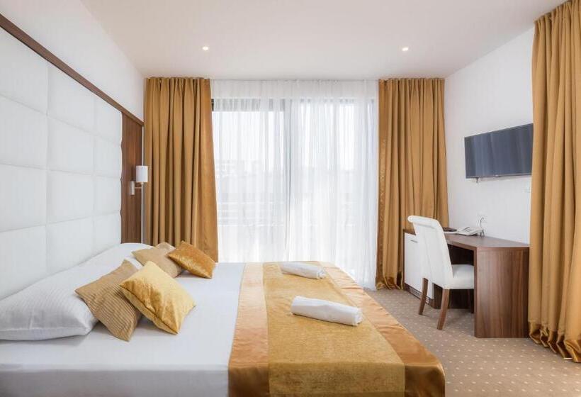 Апартаменты 1 Спальня Вид на Море, Perla