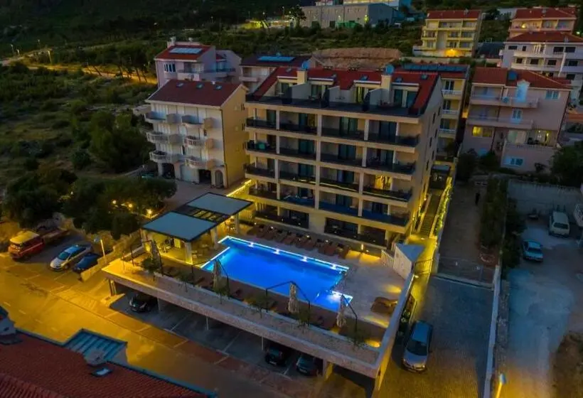 آپارتمان 1 خوابه با چشم‌انداز دریا, Luxury Aparthotel