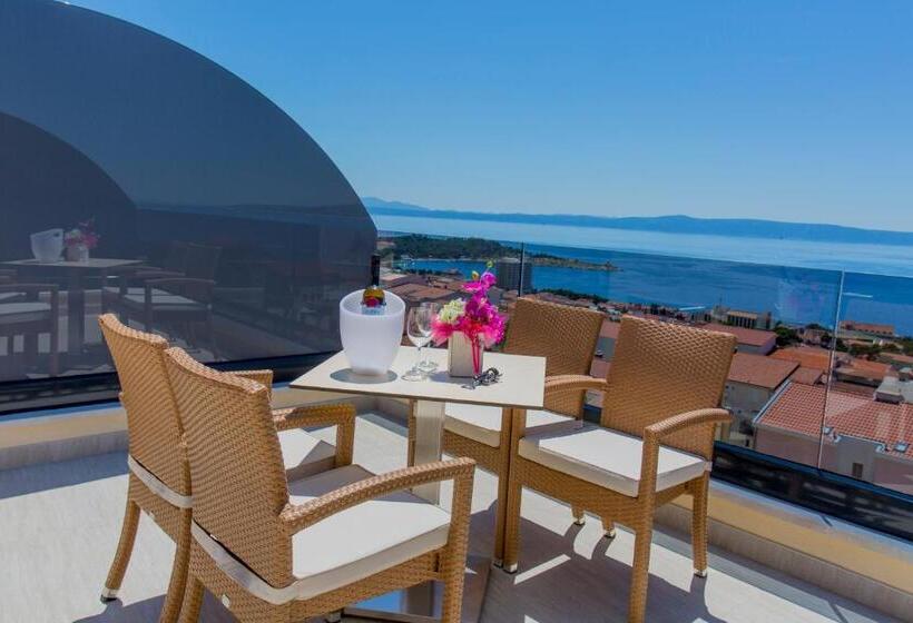 Апартаменты Deluxe 3 Спальни, Luxury Aparthotel