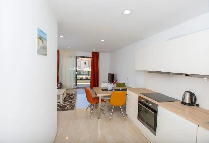 آپارتمان 1 خوابه با بالکن, Luxury Aparthotel
