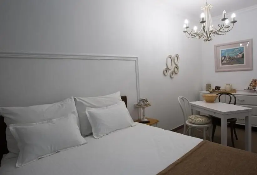 استودیو استاندارد با بالکن, Regal Residence B&b