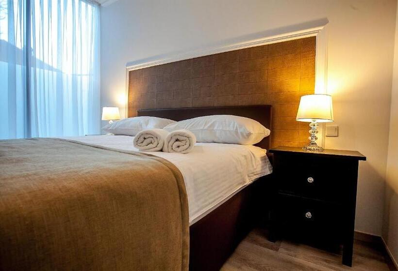 이코노미 룸, Regal Residence B&b