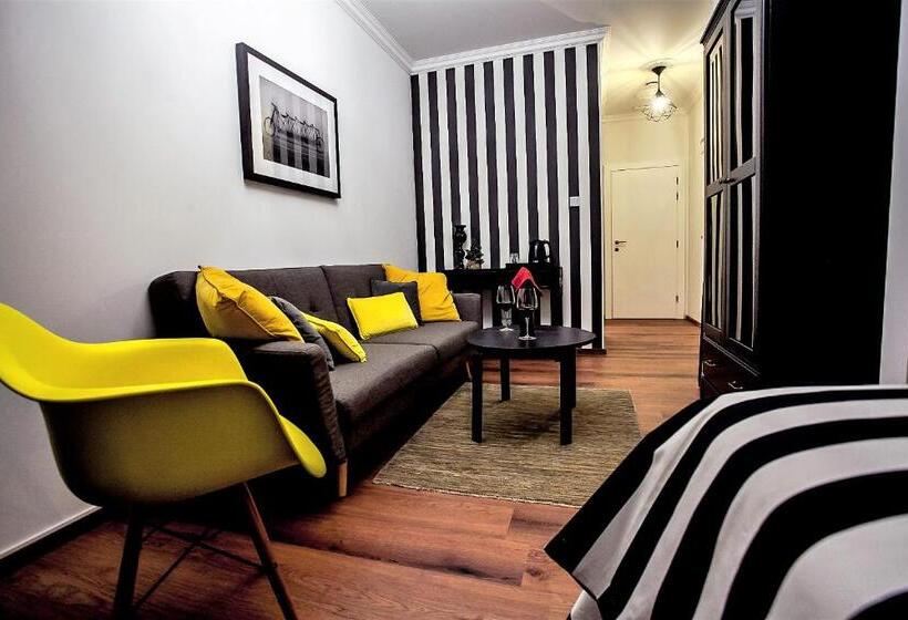 발코니 디럭스 룸, Regal Residence B&b