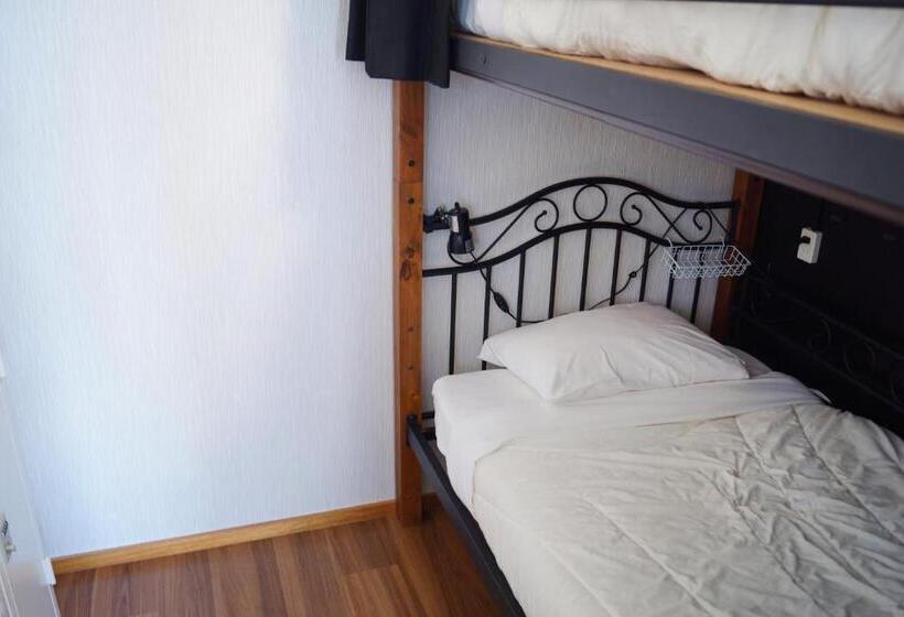 Четырехместный Номер Стандарт, Guest House Umikaji