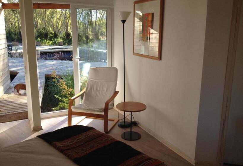 اتاق لوکس با تخت بزرگ, Barrica Lodge