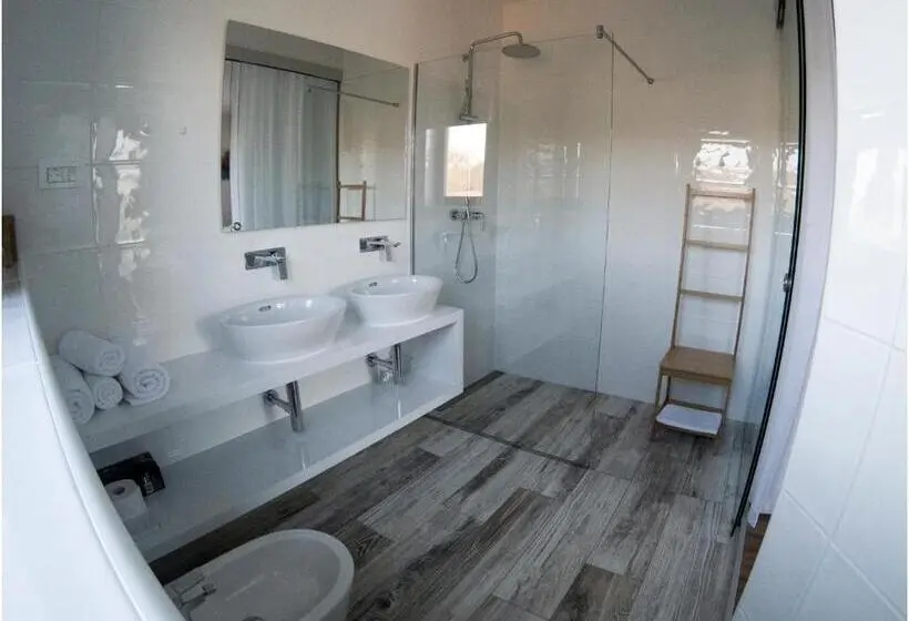 バルコニー付きデラックスルーム, Bed&breakfast Vinarija Coner