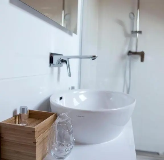 デラックススイート, Bed&breakfast Vinarija Coner