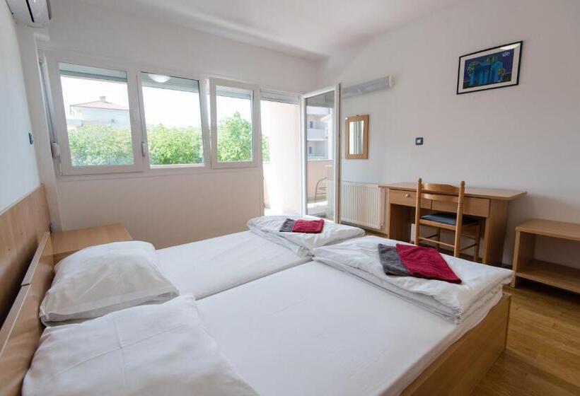 스탠다드 발코니 룸, Hostel Erks