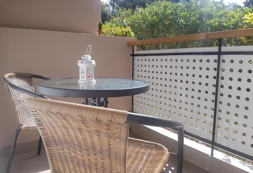 4인용 스탠다드 룸, Hostel Erks