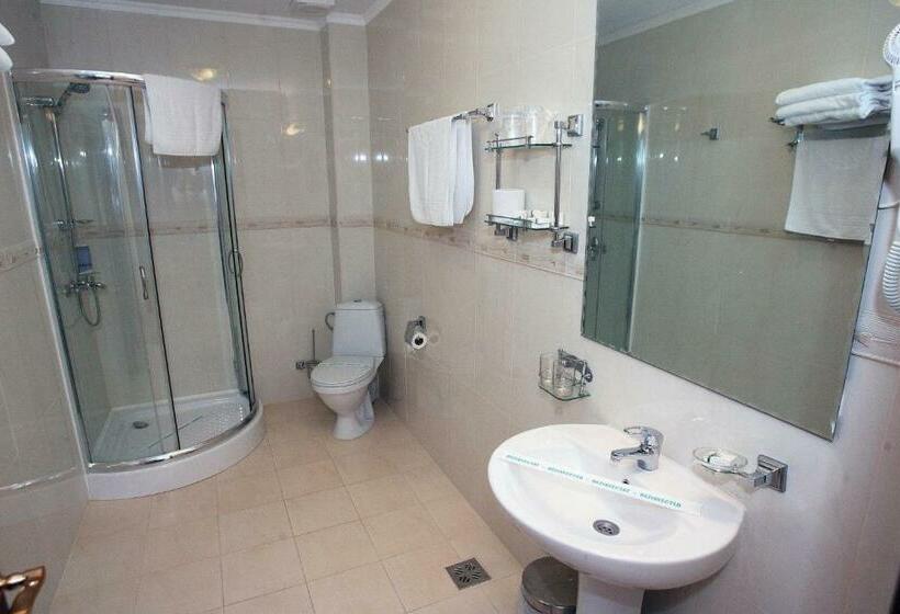 スタンダードルーム, Capitol