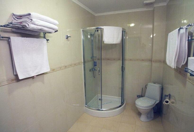 スタンダードルーム, Capitol