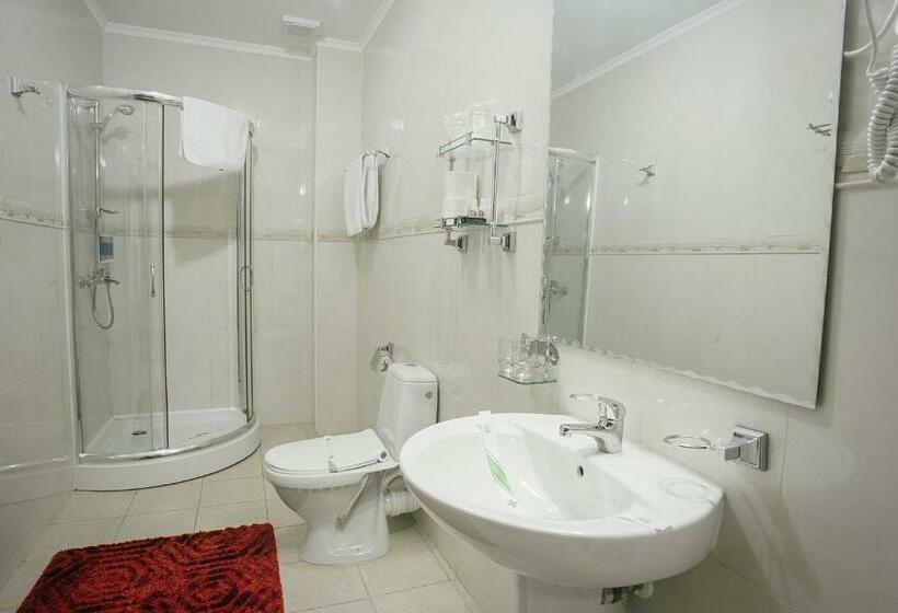 スタンダードルーム, Capitol