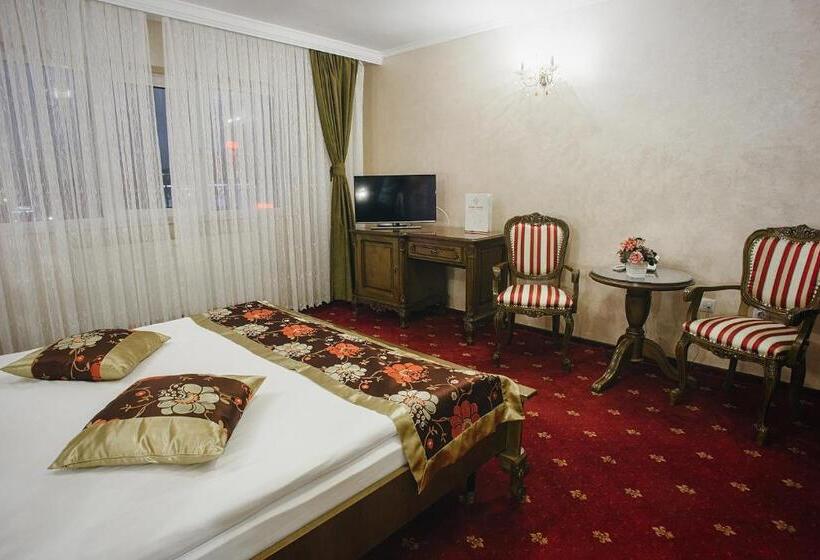 スタンダードルーム, Capitol