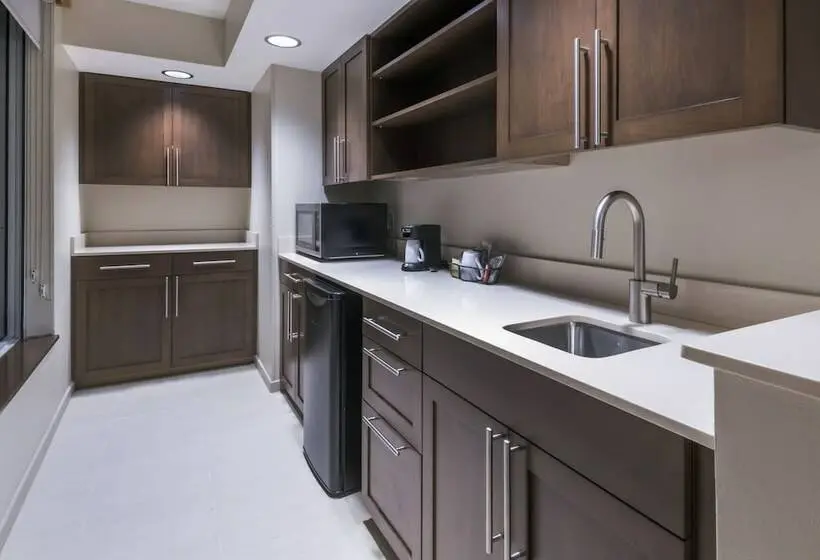 スイート, Hyatt Place Marlborough/apex Center