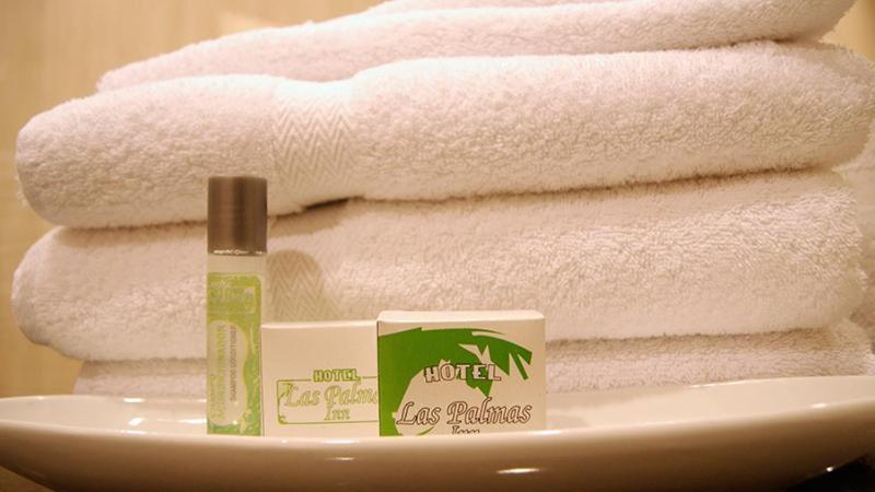 اتاق لوکس, Las Palmas Inn