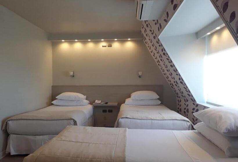 اتاق استاندارد سه نفره, Las Terrazas Business