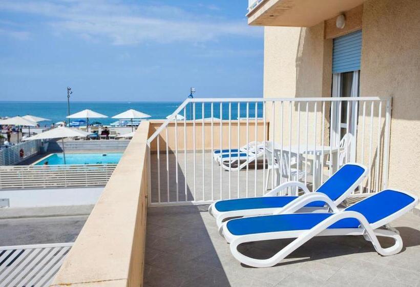 اتاق استاندارد با بالکن و چشمانداز دریا, Stella Marina