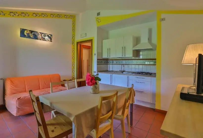 آپارتمان 1 خوابه با چشم‌انداز باغ, Residence Il Castagno