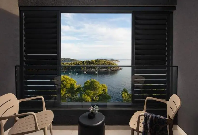 バルコニーつきオーシャンビュースーペリアルーム, Alfir Resort