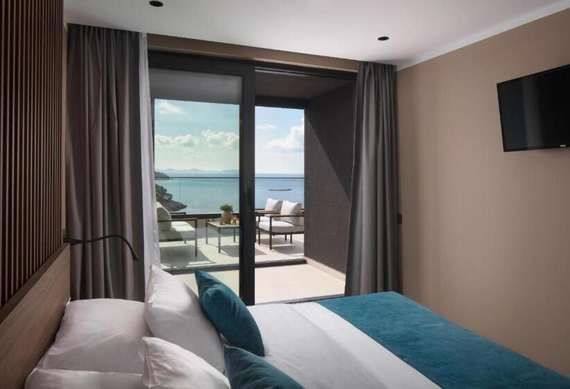 オーシャンビュージュニアスイート, Alfir Resort