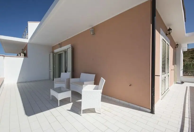 اتاق دوبلکس, Villa Armonia