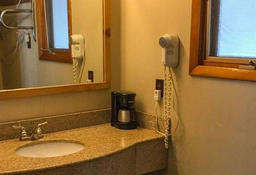 Номер Стандарт 2 Двуспальные Кровати, Adirondack Lodge Old Forge